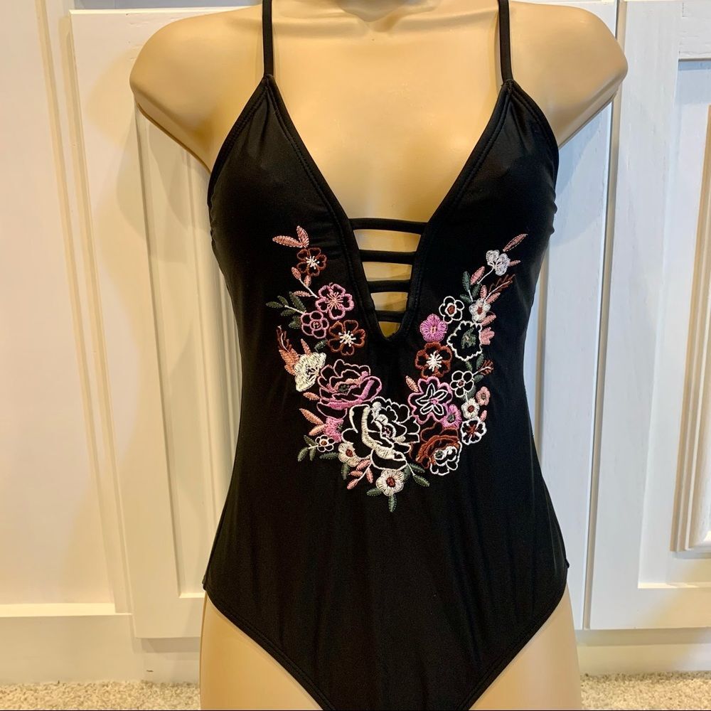 Altar’d State Swimsuit S - Picture 1 of 12